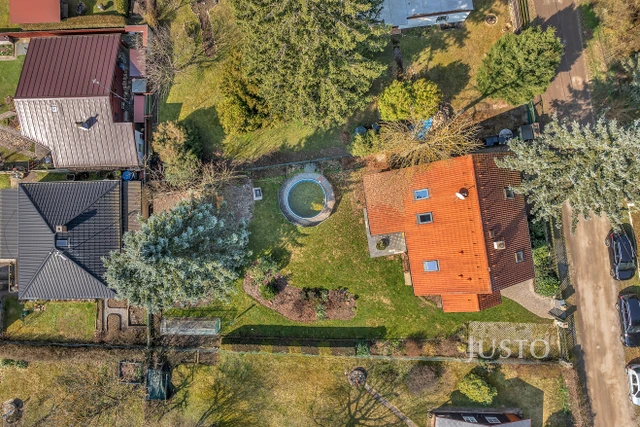 Prodej chaty 120 m² s pozemkem 646 m² + terasa 18 m²