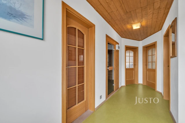 Prodej chaty 120 m² s pozemkem 646 m² + terasa 18 m²