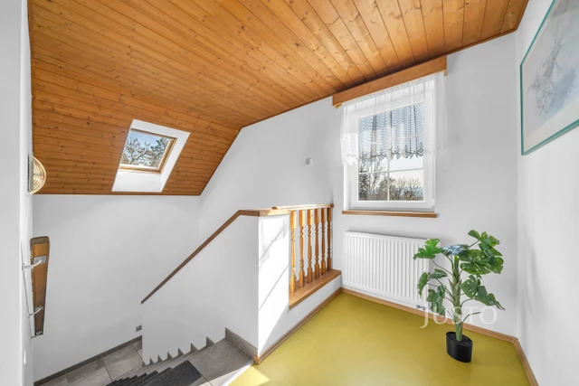 Prodej chaty 120 m² s pozemkem 646 m² + terasa 18 m²