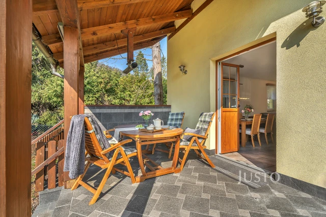 Prodej chaty 120 m² s pozemkem 646 m² + terasa 18 m²