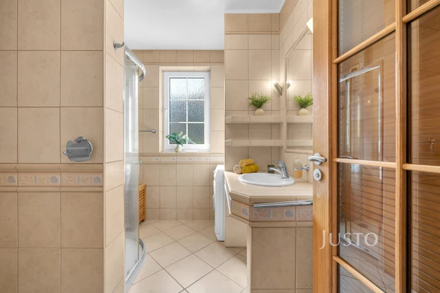 Prodej chaty 120 m² s pozemkem 646 m² + terasa 18 m²