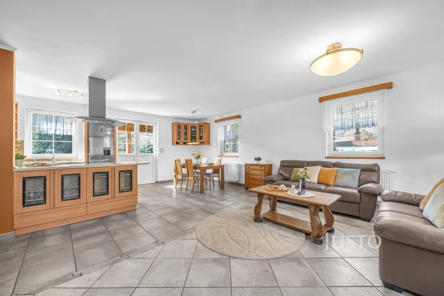 Prodej chaty 120 m² s pozemkem 646 m² + terasa 18 m²