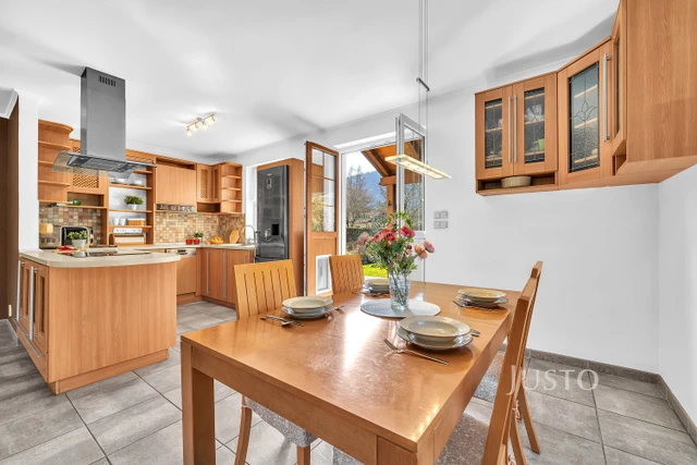 Prodej chaty 120 m² s pozemkem 646 m² + terasa 18 m²
