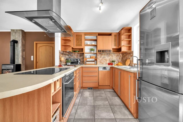 Prodej chaty 120 m² s pozemkem 646 m² + terasa 18 m²