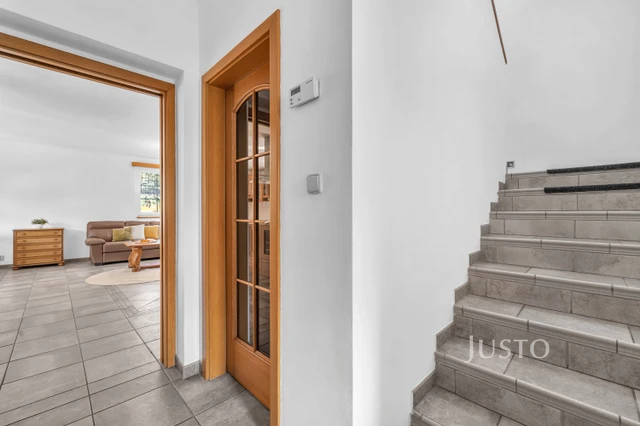 Prodej chaty 120 m² s pozemkem 646 m² + terasa 18 m²