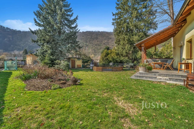 Prodej chaty 120 m² s pozemkem 646 m² + terasa 18 m²