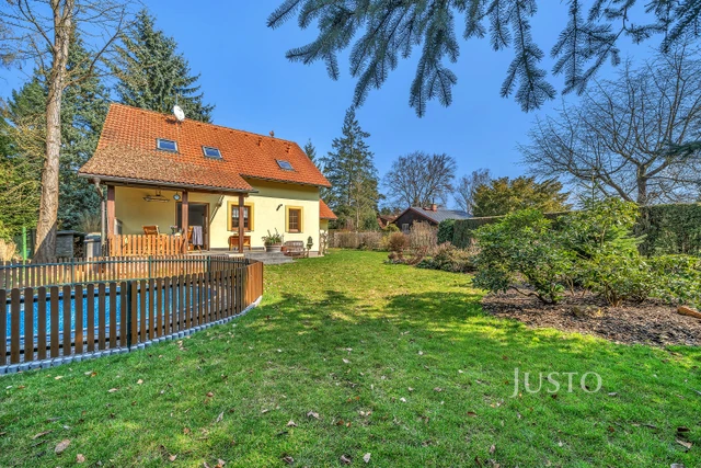 Prodej chaty 120 m² s pozemkem 646 m² + terasa 18 m²