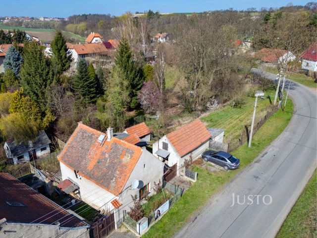 Prodej rodinného domu 51 m² s pozemkem 957 m²