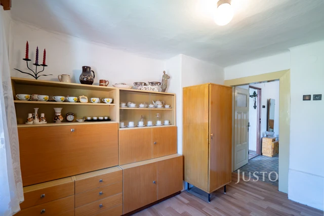 Prodej rodinného domu 51 m² s pozemkem 957 m²