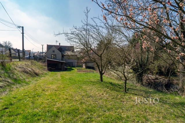 Prodej rodinného domu 51 m² s pozemkem 957 m²
