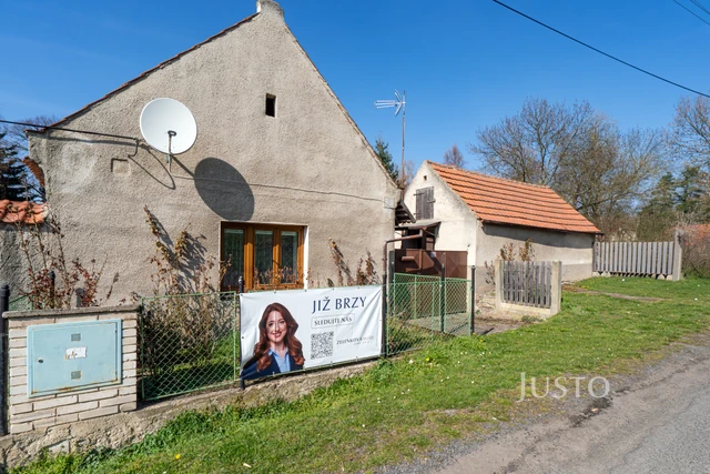 Prodej rodinného domu 51 m² s pozemkem 957 m²