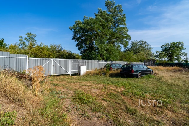 Prodej zahrady 802 m²
