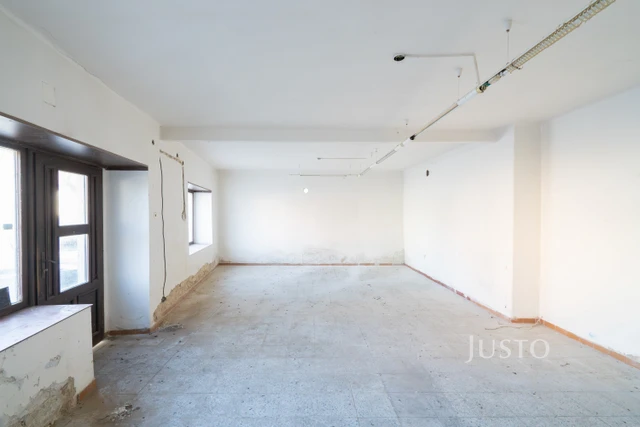 Prodej rodinného domu 387 m² s pozemkem 625 m²