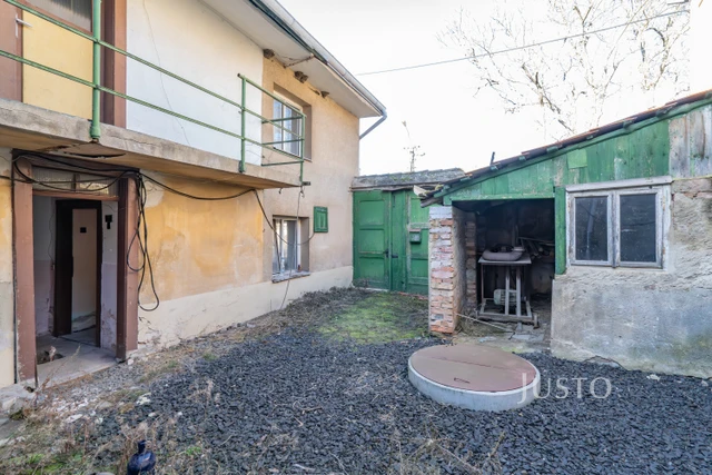 Prodej rodinného domu 387 m² s pozemkem 625 m²