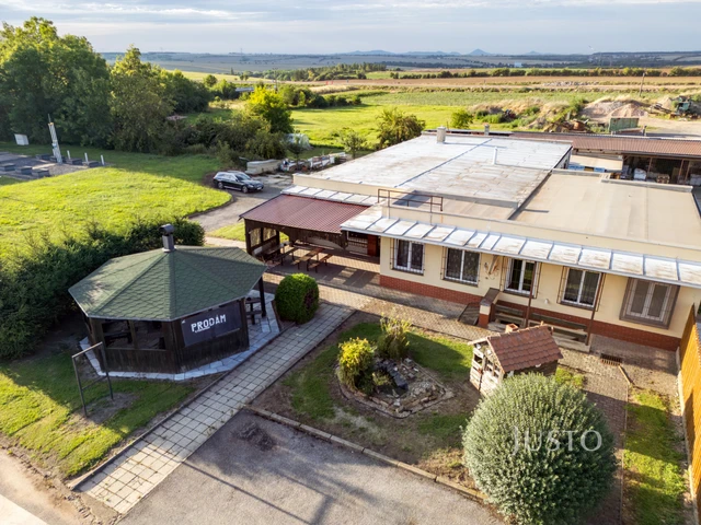 Prodej komerčních prostor 192 m² s pozemkem 995 m²