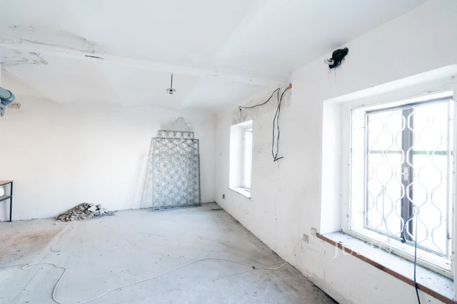 Prodej rodinného domu 387 m² s pozemkem 625 m²