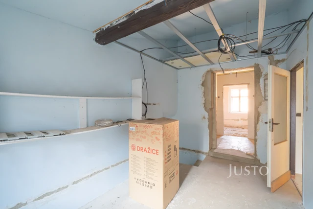 Prodej rodinného domu 387 m² s pozemkem 625 m²