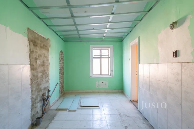 Prodej rodinného domu 387 m² s pozemkem 625 m²