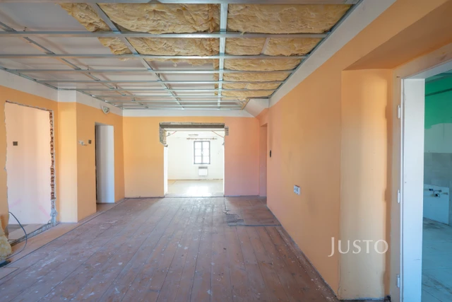 Prodej rodinného domu 387 m² s pozemkem 625 m²
