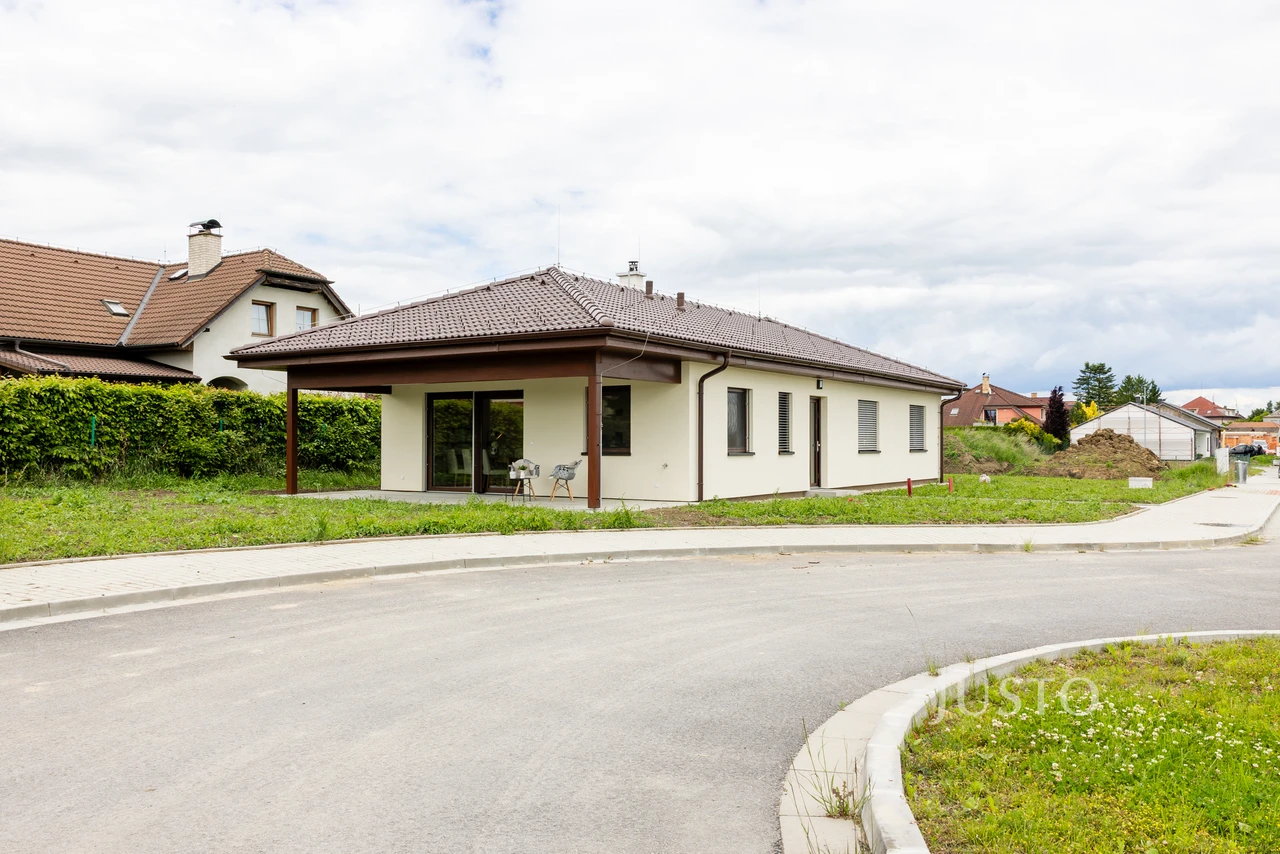 Prodej rodinného domu 109 m² s pozemkem 625 m² + terasa 25 m²