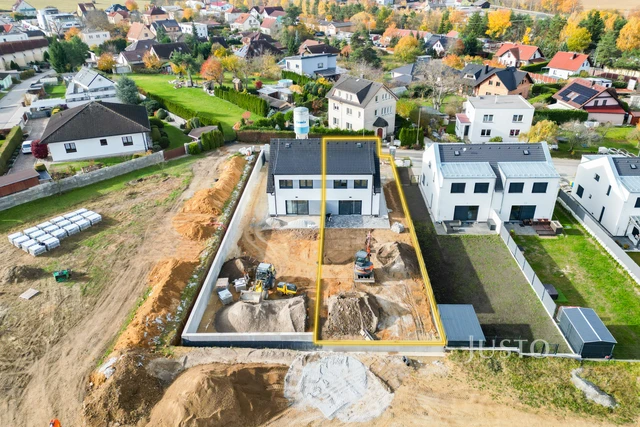 PRODÁNO - Prodej 5+kk 121 m² + zahrada 282 m² + terasa 13 m² + parkování