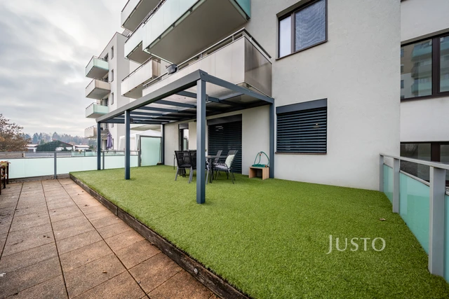 Prodej 3+kk 72 m² + terasa 54 m² + parkování