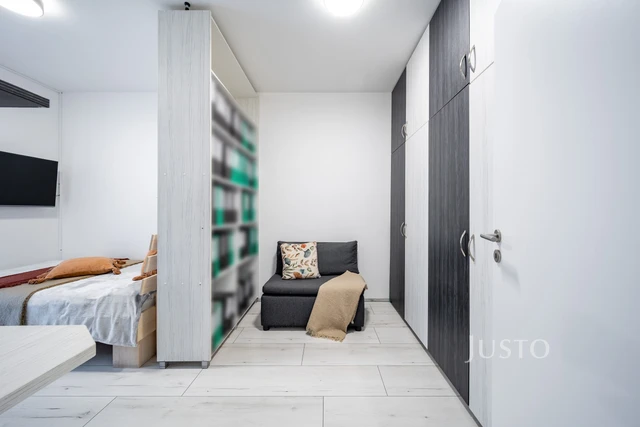 Prodej 3+kk 72 m² + terasa 54 m² + parkování