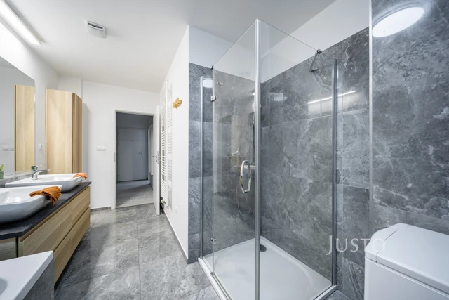 Prodej 3+kk 72 m² + terasa 54 m² + parkování