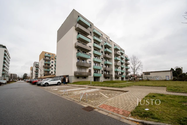 Prodej 3+kk 72 m² + terasa 54 m² + parkování