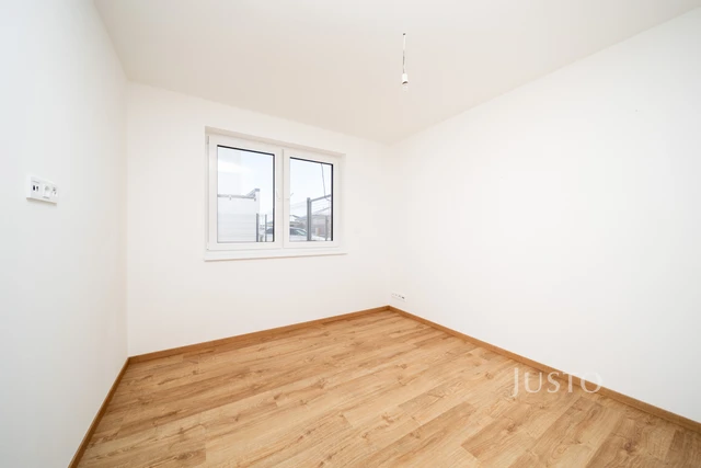 Prodej rodinného domu 121 m² s pozemkem 311 m² + terasa 13 m²