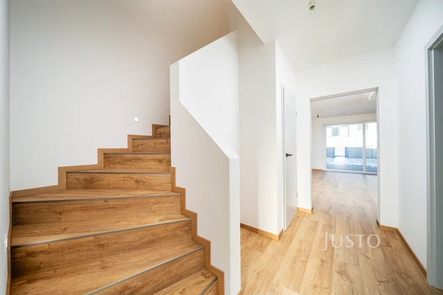 Prodej rodinného domu 121 m² s pozemkem 311 m² + terasa 13 m²