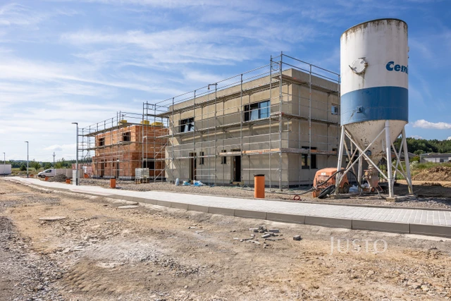 Prodej 5+kk 123 m² + zahrada 245 m² + terasa + parkování - SO.01-2