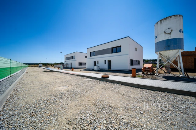 Prodej 5+kk 123 m² + zahrada 224 m² + terasa + parkování - SO.01-1
