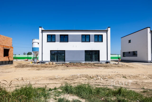 Prodej rodinného domu 123 m² s pozemkem 387 m² + terasa 23 m²
