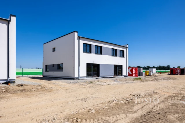 Prodej 5+kk 123 m² + zahrada 217 m² + terasa + parkování - SO.02-2
