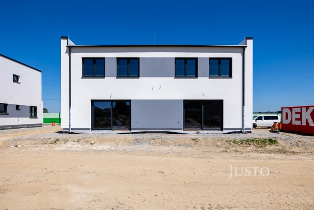 Prodej 5+kk 123 m² + zahrada 217 m² + terasa + parkování - SO.02-2