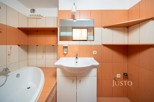 Prodej bytu 1+kk, 42m2, Šmeralova, Třeboň