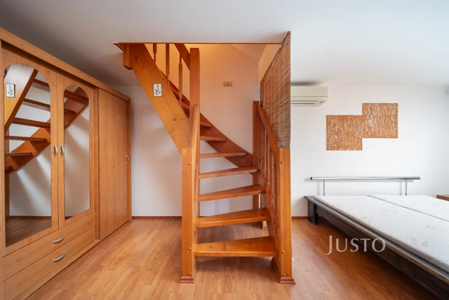 Prodej bytu 1+kk, 42m2, Šmeralova, Třeboň