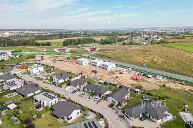 Prodej 5+kk 123 m² + zahrada 251 m² + terasa + parkování