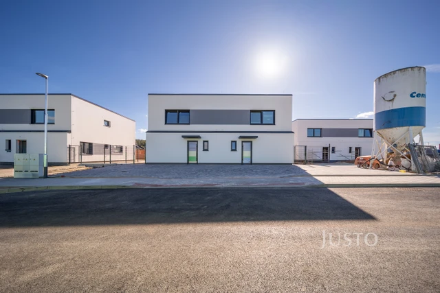 Prodej 5+kk 123 m² + zahrada 224 m² + terasa + parkování - SO.01-1