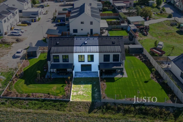 Prodej 5+kk 124 m² + zahrádka 80 m² + terasa 13 m² + parkování