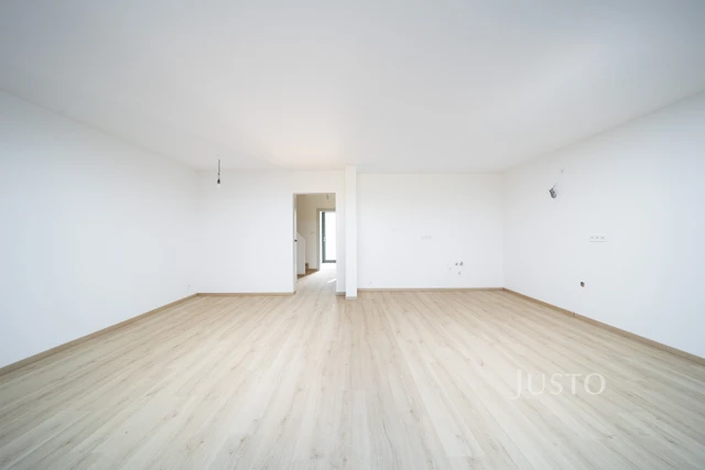 Prodej 5+kk 124 m² + zahrádka 80 m² + terasa 13 m² + parkování