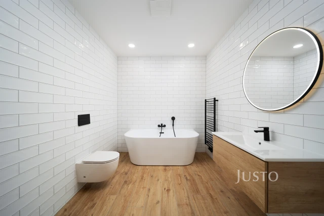 Prodej 5+kk 124 m² + zahrádka 80 m² + terasa 13 m² + parkování