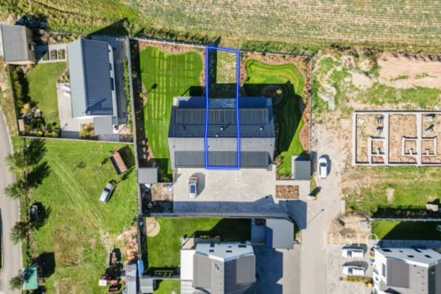 Prodej 5+kk 124 m² + zahrádka 80 m² + terasa 13 m² + parkování