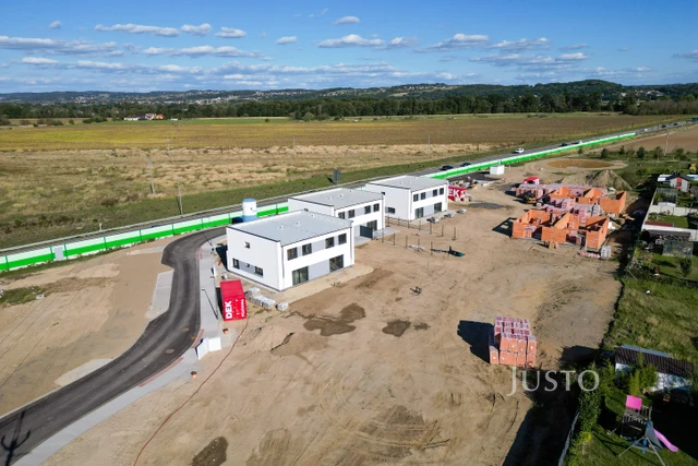 Prodej 5+kk 123 m² + zahrada 122 m² + terasa + parkování