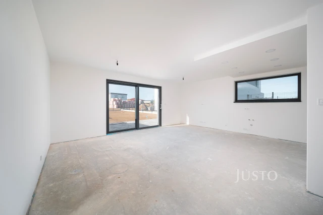 Prodej rodinného domu 123 m² s pozemkem 387 m² + terasa 23 m²