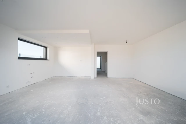Prodej rodinného domu 123 m² s pozemkem 387 m² + terasa 23 m²