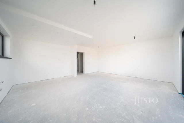 Prodej rodinného domu 123 m² s pozemkem 387 m² + terasa 23 m²