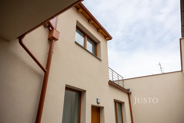 Pronájem 2+kk 48 m² + terasa 11 m²