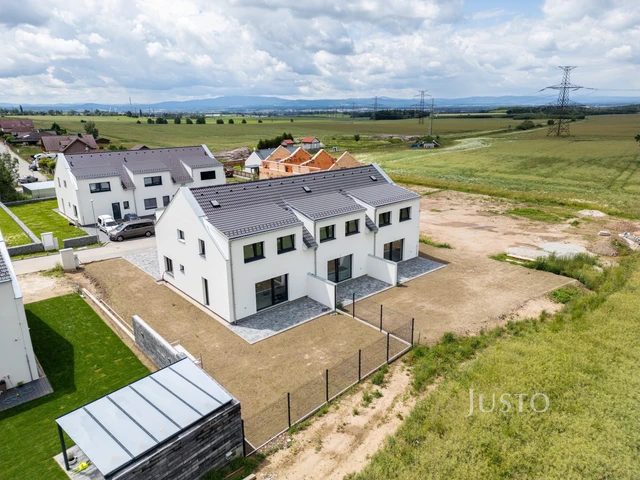 Prodej 5+kk 121 m² + zahrádka 70 m² + terasa 14 m² + parkování